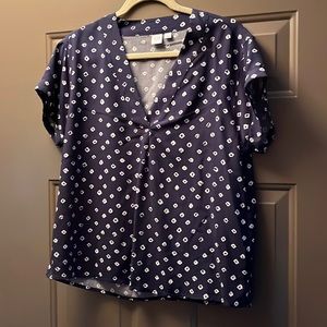 Gap summer blouse. Size medium. Never worn.